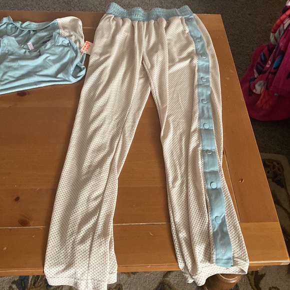 Free people. Movement 2 piece outfit - Picture 5 of 7